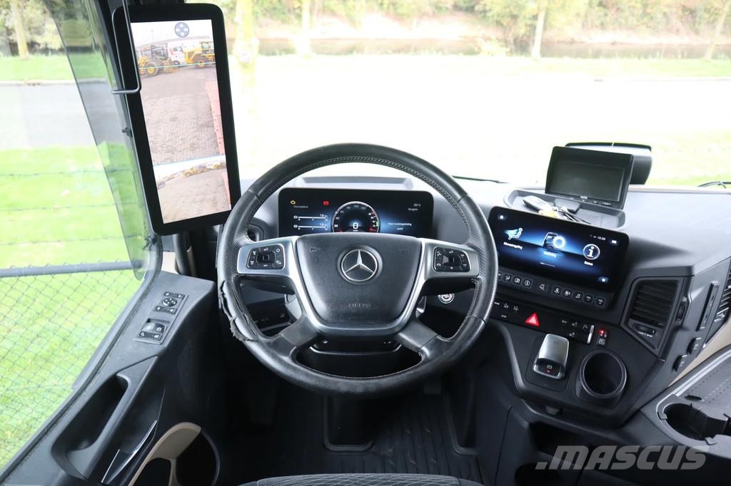 Mercedes-Benz Actros 2553 | 6X2 | RETARDER | 1M FLOOR HEIGHT | E 平板栏板货车