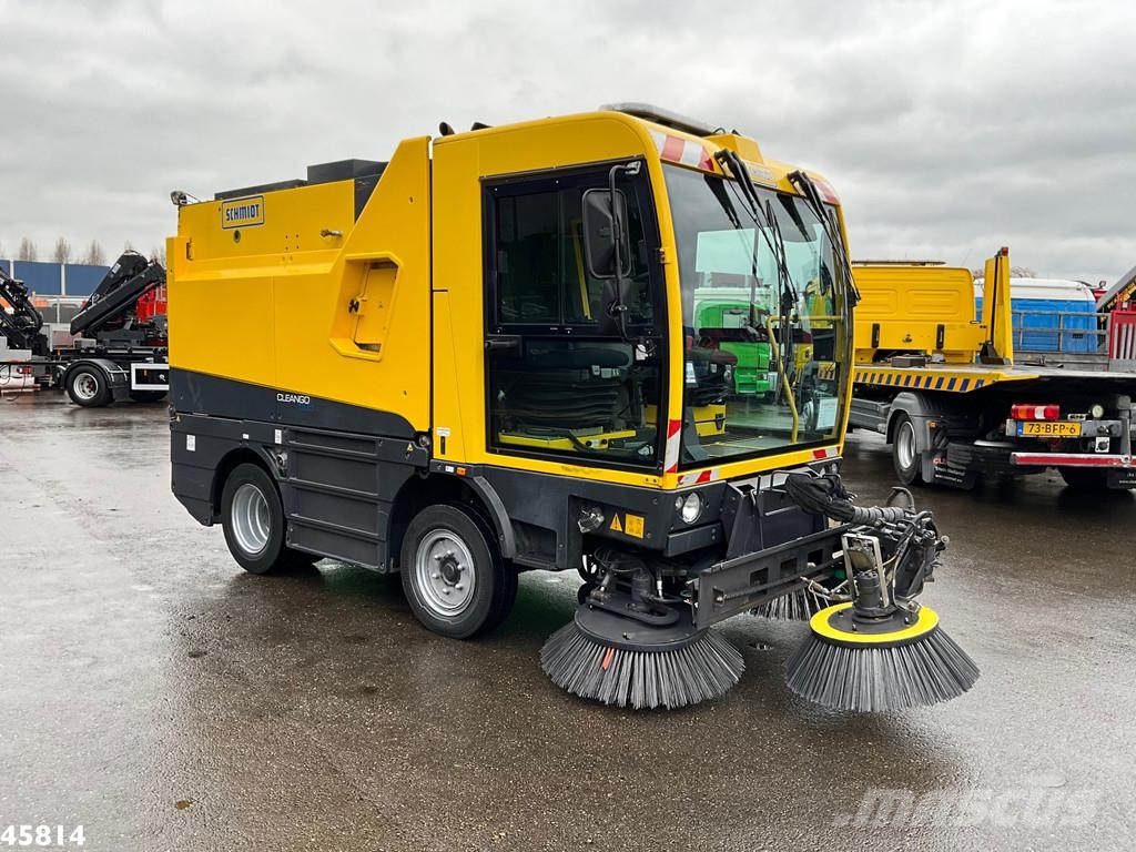 Schmidt Cleango 500 with 3-rd brush Autocarro spazzatrice