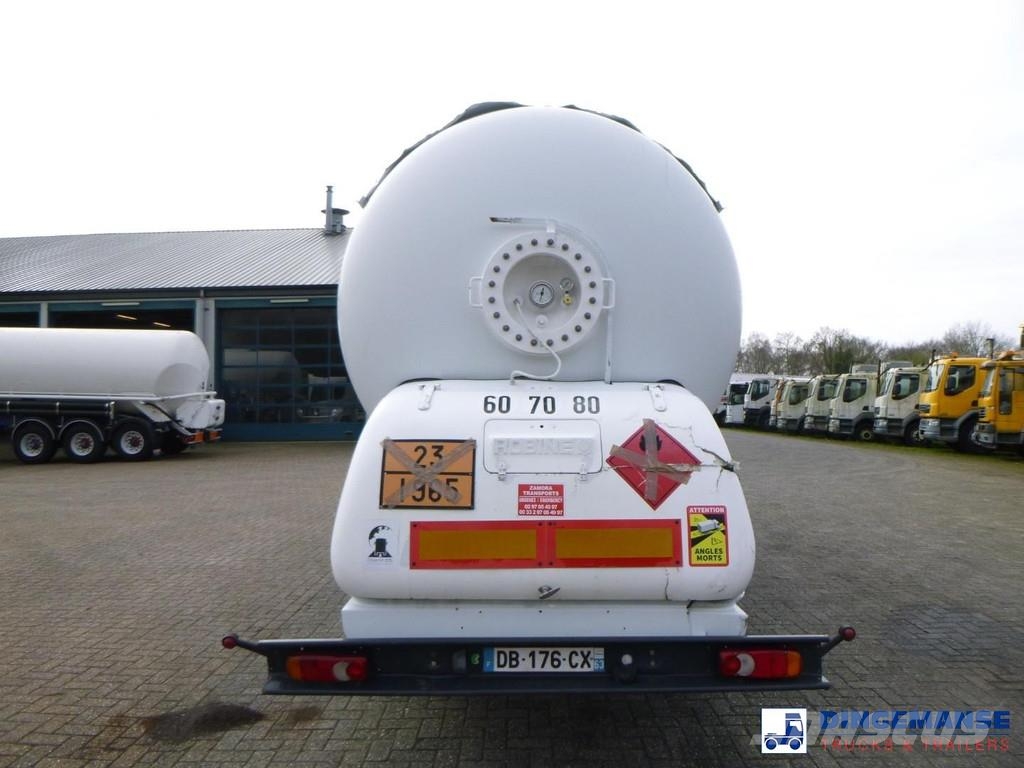 Renault Premium 270 dci 4x2 gas tank 18.6 m3 Camiões-cisterna
