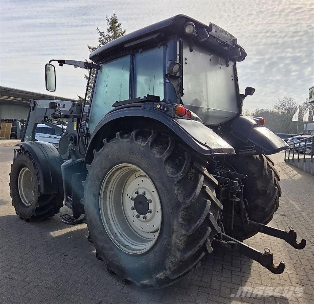 Valtra N103 Traktorji