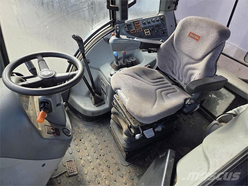 Valtra N103 Traktorji