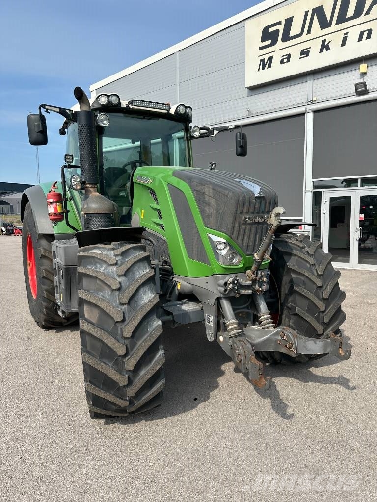 Fendt 828 Vario Profi Plus Трактори