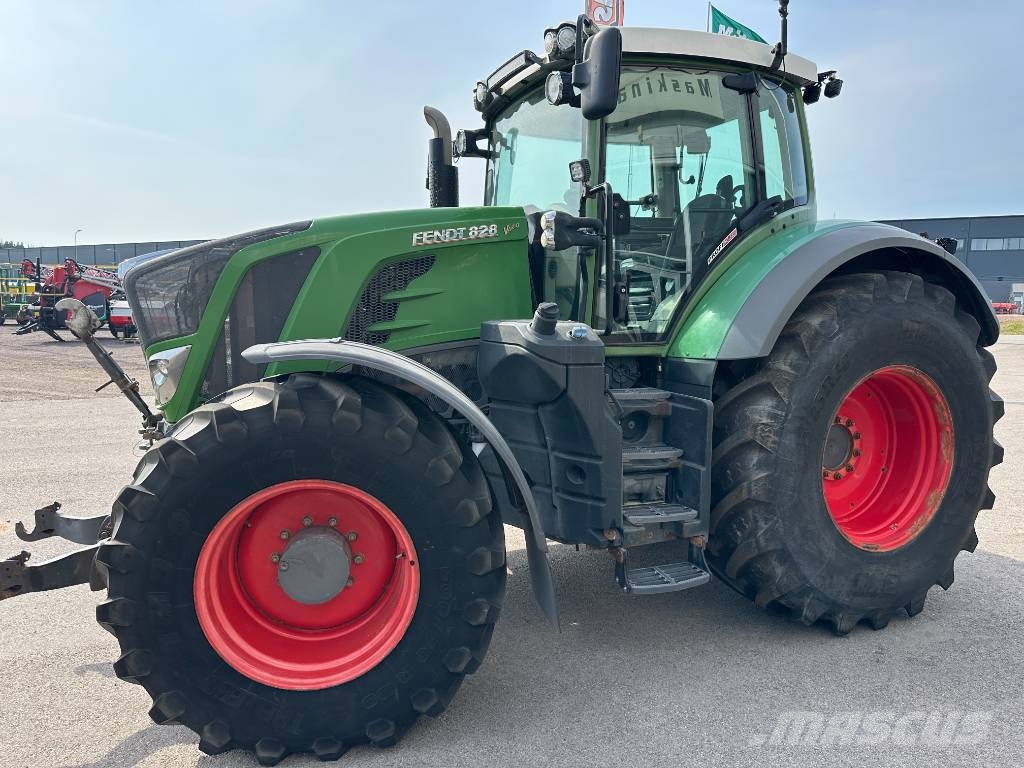 Fendt 828 Vario Profi Plus Трактори