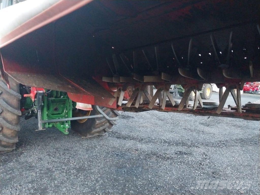 Kuhn FC 314 FF Kosačky namontované a ťahané