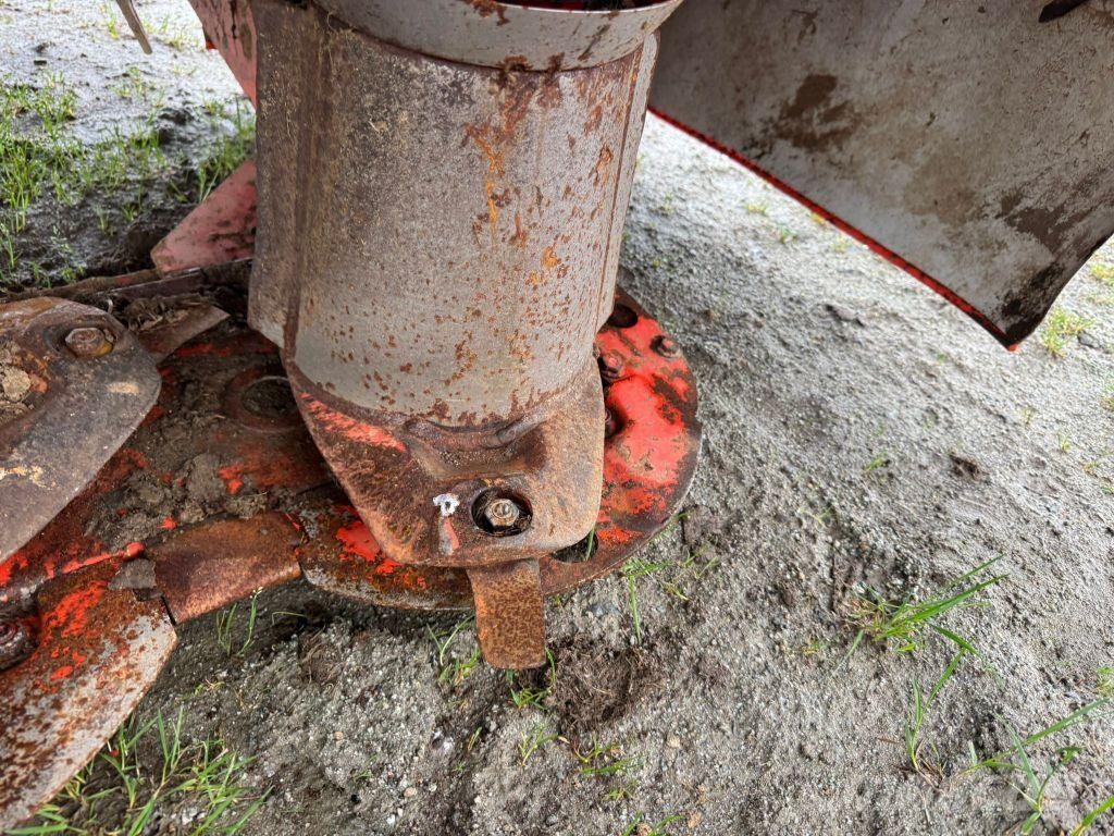 Kuhn FC 314 FF Kosačky namontované a ťahané