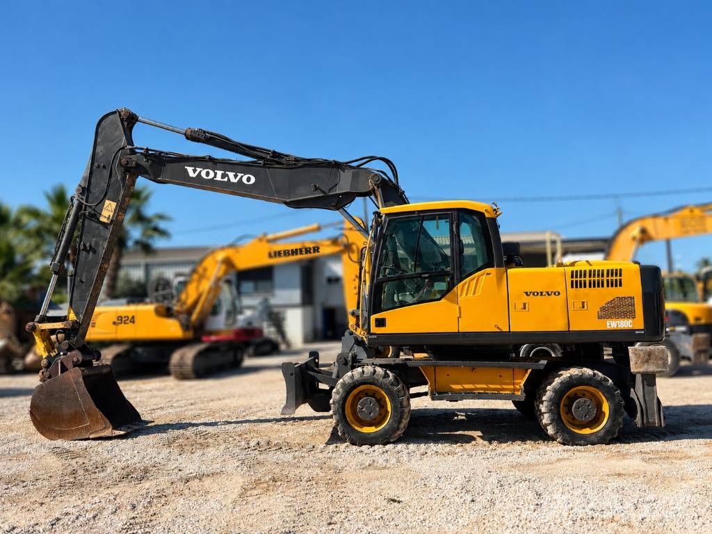 Volvo EW 180 C Excavadoras de ruedas