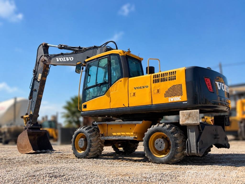 Volvo EW 180 C Excavadoras de ruedas