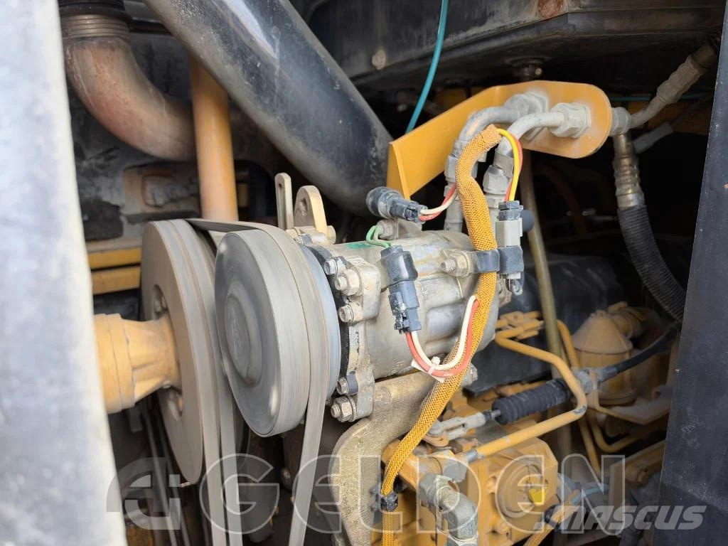 CAT 963C - TOP CONDITION Lánctalpas homlokrakodók