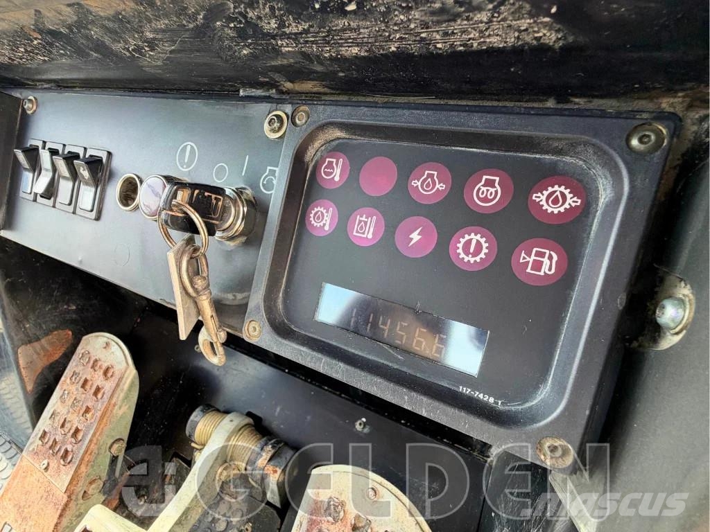 CAT 963C - TOP CONDITION Lánctalpas homlokrakodók