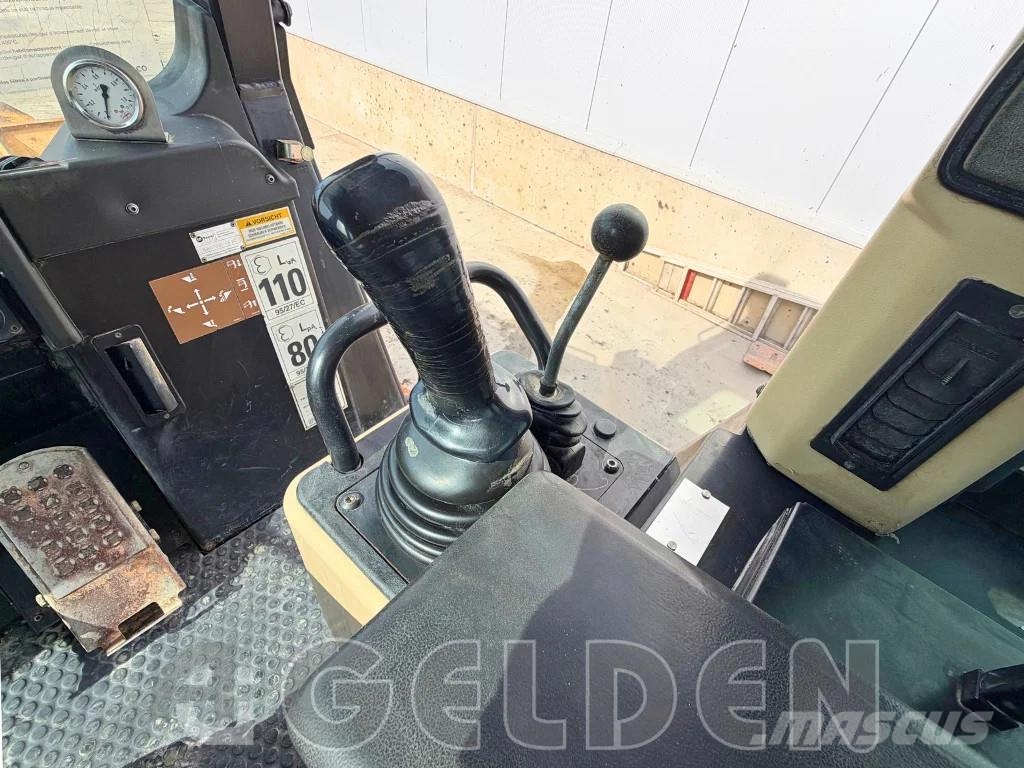 CAT 963C - TOP CONDITION Lánctalpas homlokrakodók