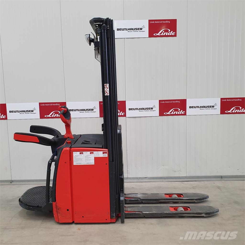 Linde L14AP Platvormiga virnastajad
