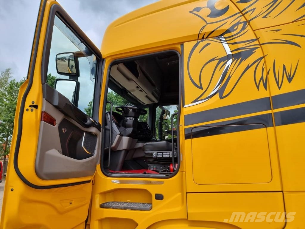 Scania S 580 6X2 Trekkers