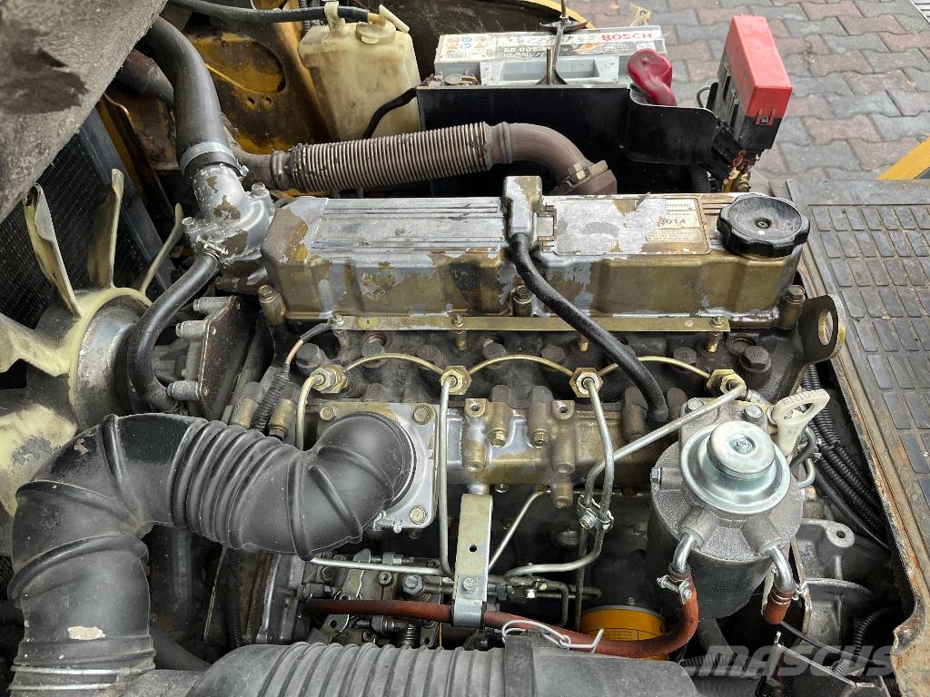 CAT DP30NT V-4246 IO Camiones diesel