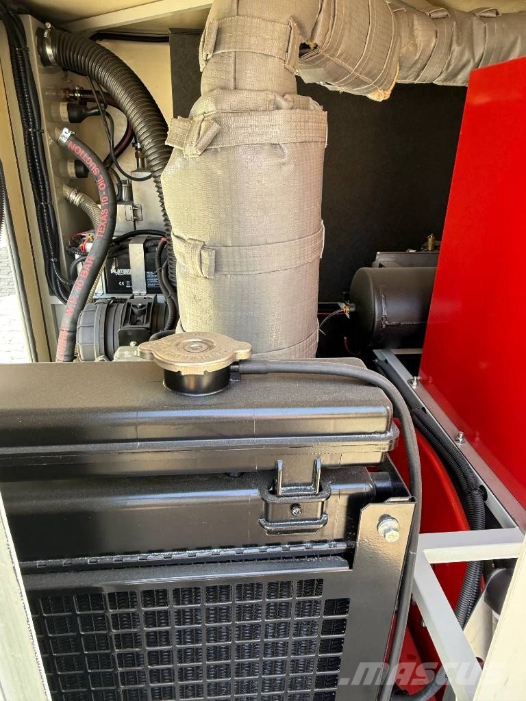300 Bar Mobile Wet Abrasive Blasting System UHP Wa Комунални съоражения