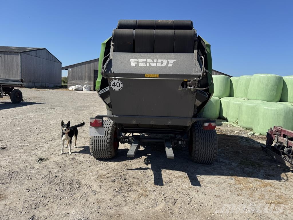 Fendt Rotana 160 v xtra Rundballenpressen