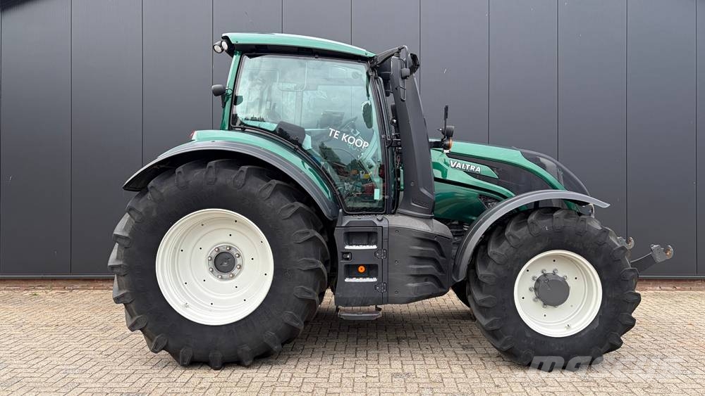 Valtra T174 Direct TwinTrac Tractoren