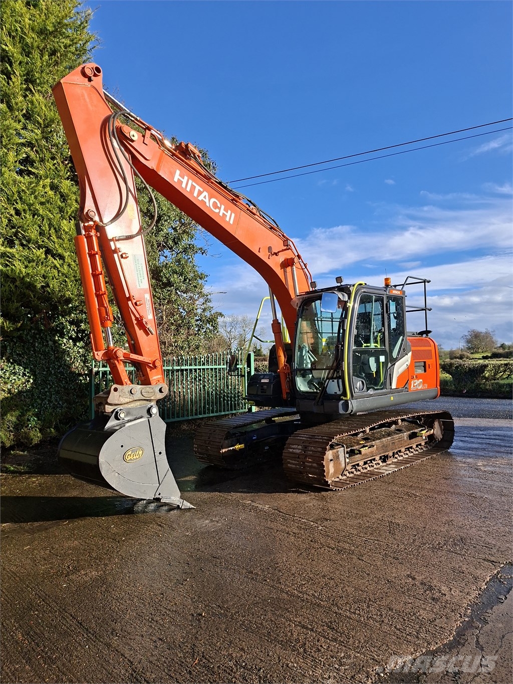 Hitachi ZX 130-7 Crawler excavators