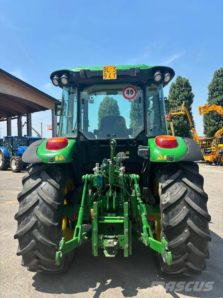 John Deere 6100 MC Traktori