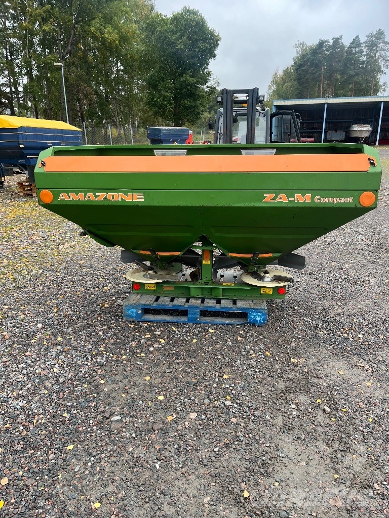 Amazone ZA-M Compact 1800 Rasturači mineralnog đubriva