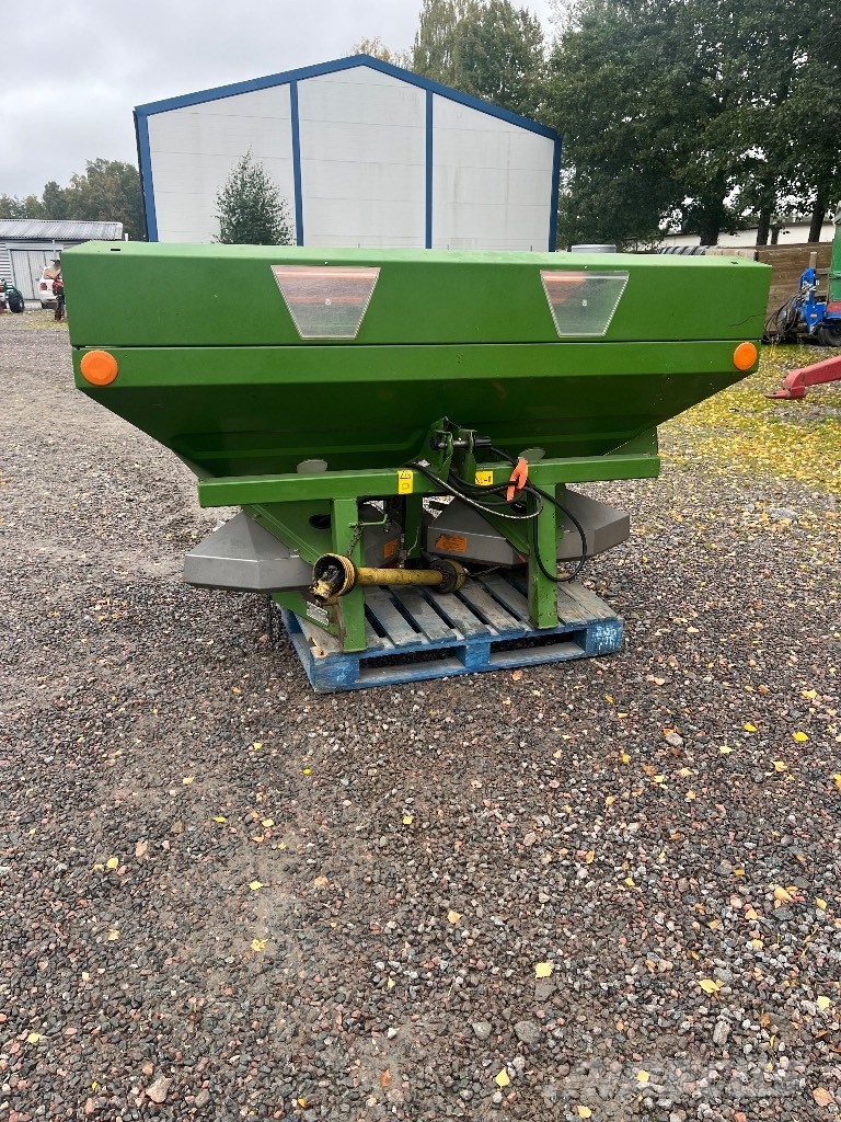 Amazone ZA-M Compact 1800 Rasturači mineralnog đubriva
