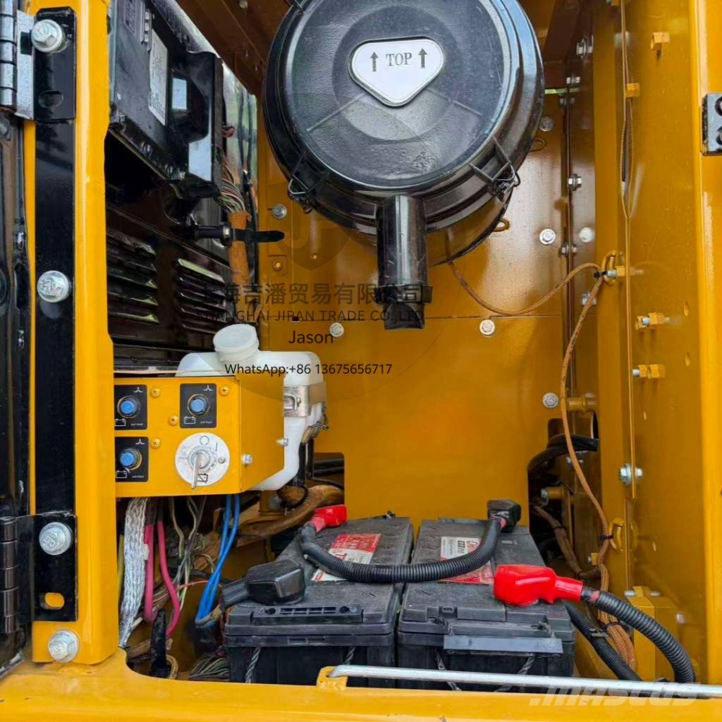 CAT 320 D 履带挖掘机