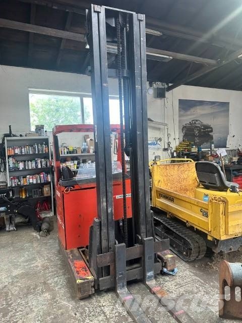 BT Lifters RT 135 E Hochhubwagen 2.000 EUR Sittestabler