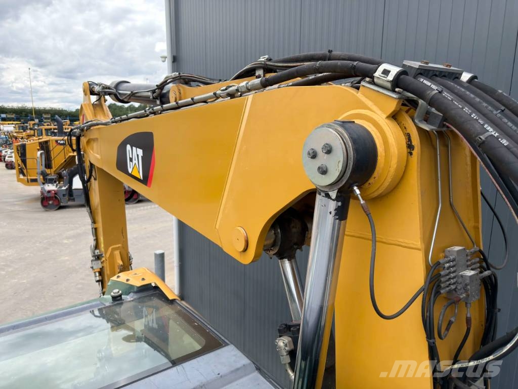 CAT M318F Pyöräkaivukoneet