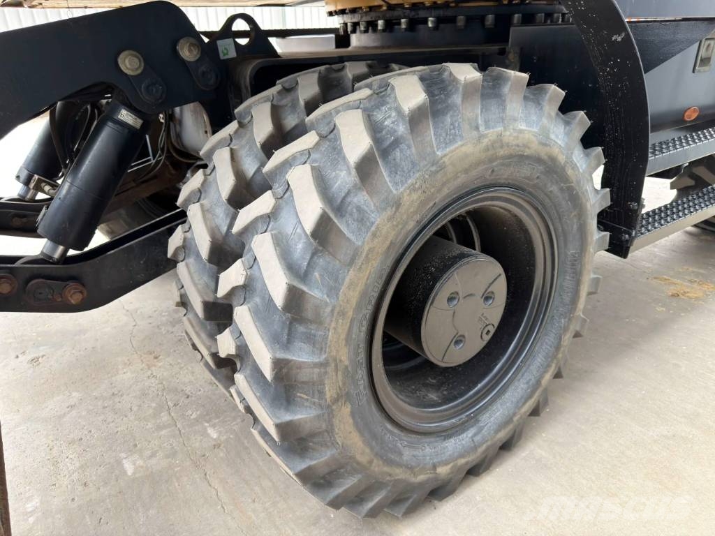 CAT M318F Pyöräkaivukoneet