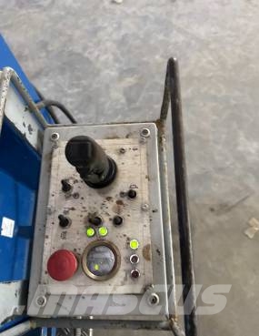 HAB S 320-12 E4WDS Žirkliniai keltuvai
