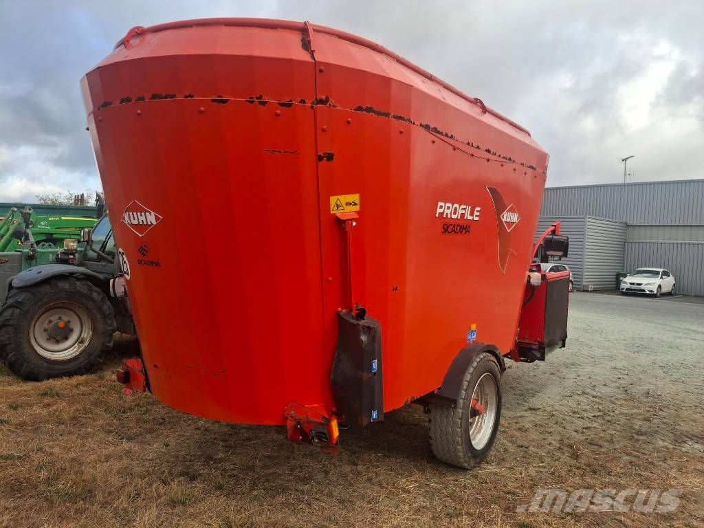 Kuhn 1880 ملقمات خلاط