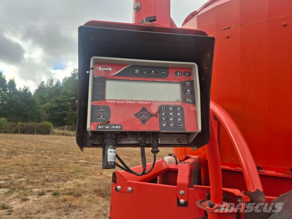 Kuhn 1880 ملقمات خلاط