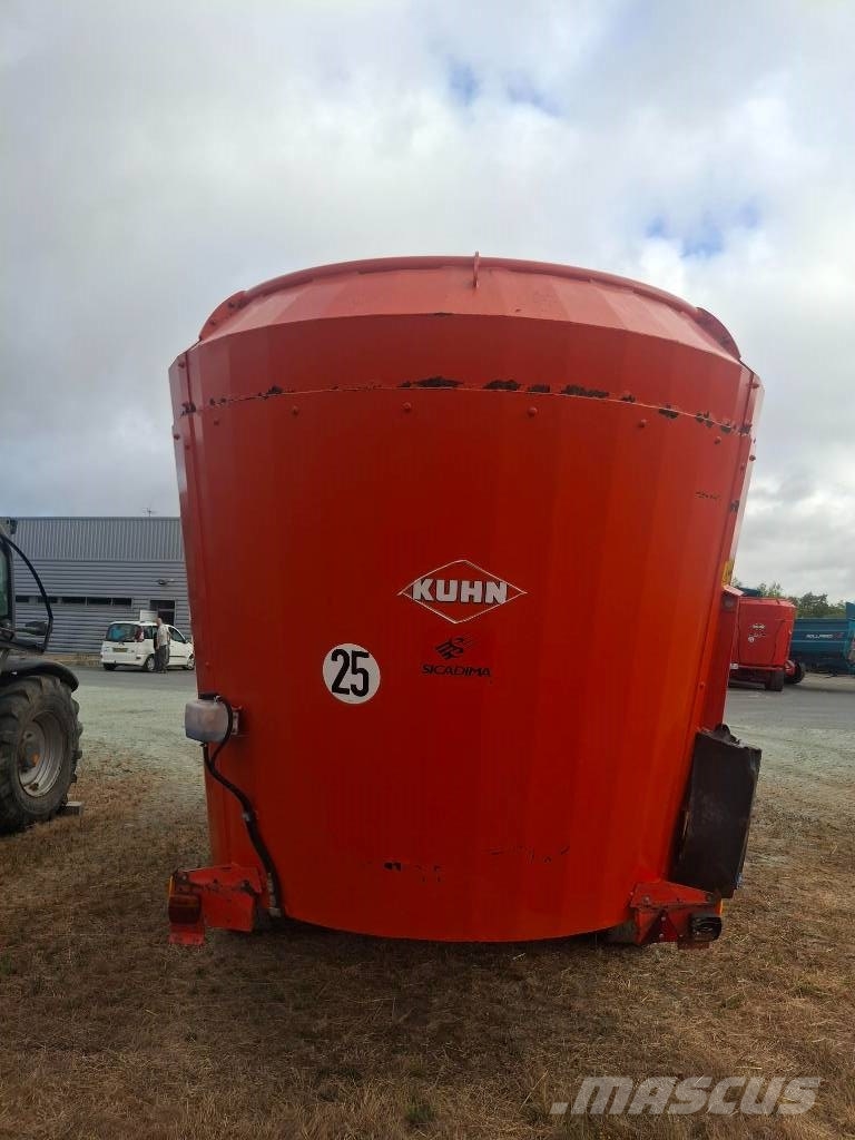 Kuhn 1880 ملقمات خلاط