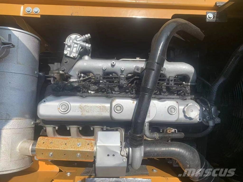 Sany SY 215 C Pásová rýpadla