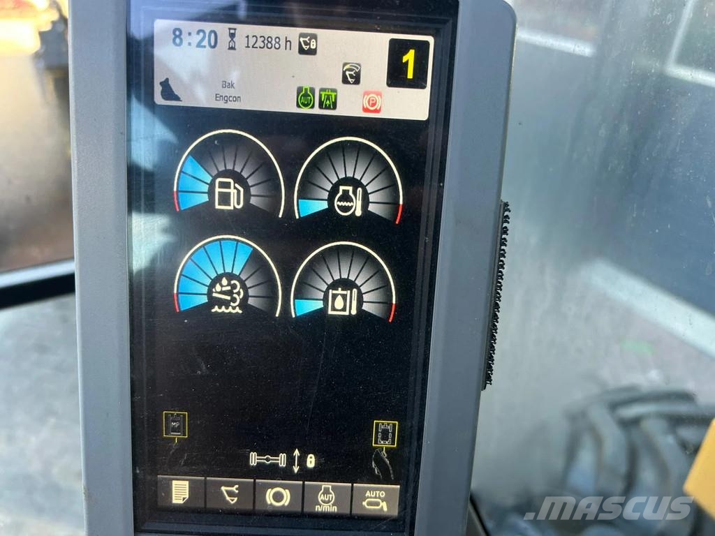 CAT M315F Ratiniai ekskavatoriai