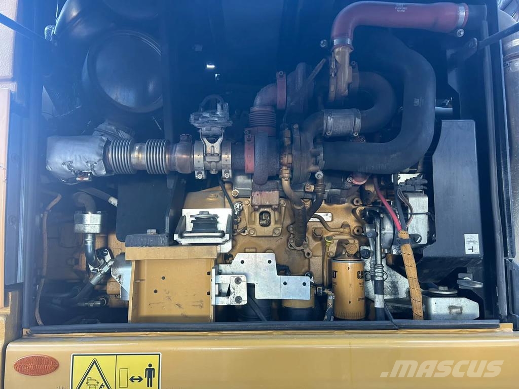 CAT M315F Ratiniai ekskavatoriai