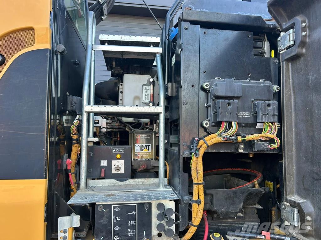 CAT M315F Ratiniai ekskavatoriai
