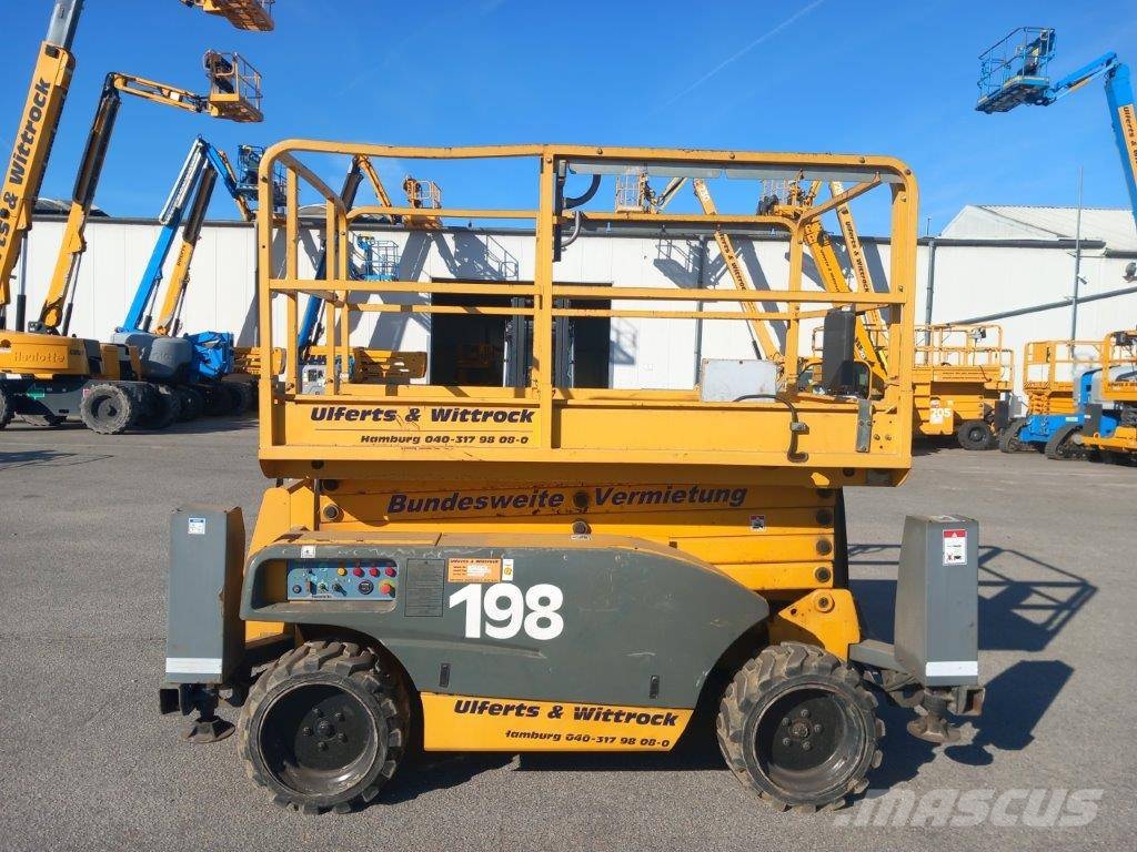 Haulotte Compact 12 DX Škarjaste dvižne ploščadi