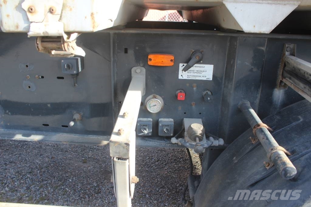 AMT TV400 4 akslet 68 m3 skrot trailer Benne semi remorque
