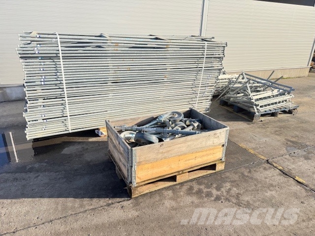 Hakki system HAKI 3050 Žebříky a plošiny