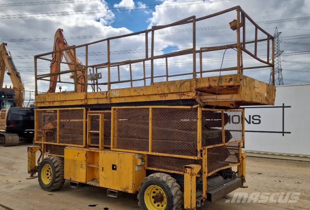 SkyJack SJ 9250 4x4 Plataformas tijera