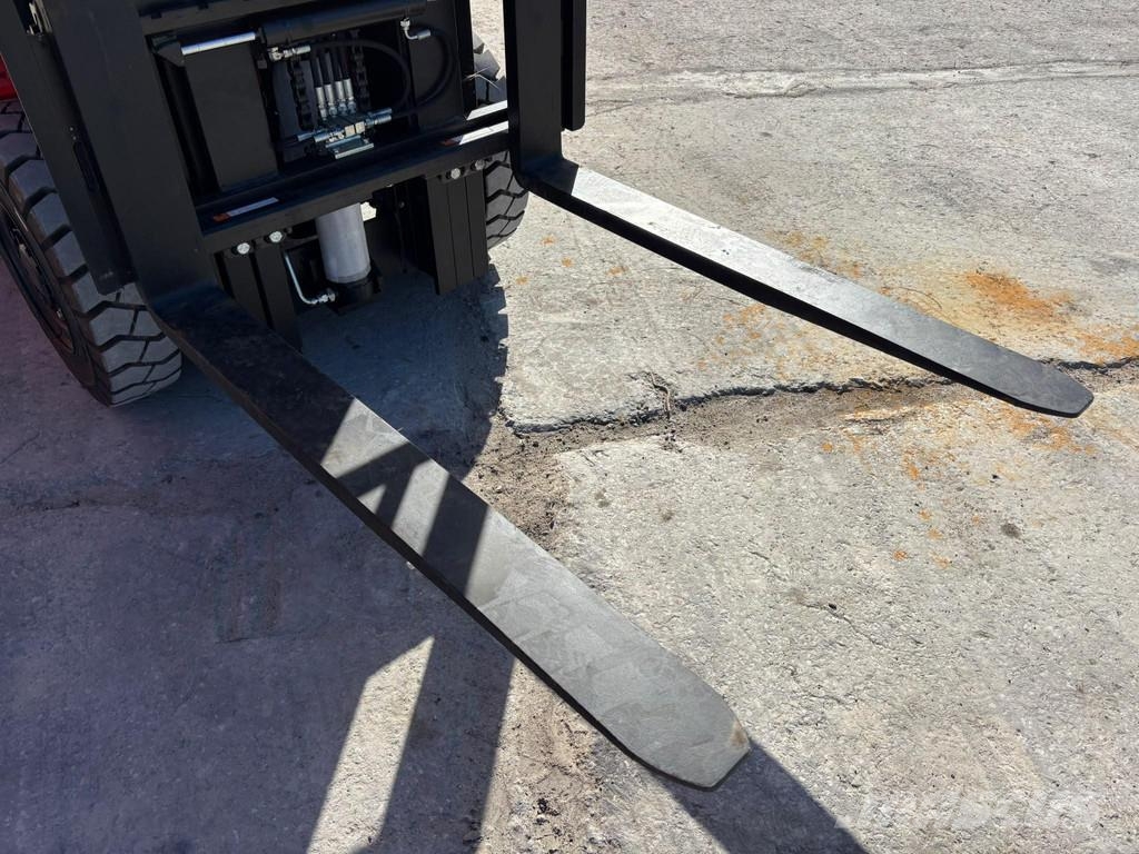 Hangcha CPCD 25 Triplex free lift mast / forks 1220 mm / s شاحنات الديزل