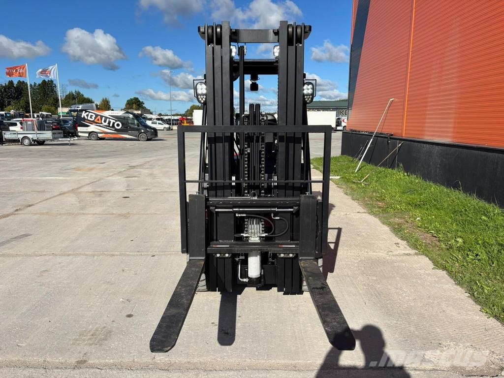 Hangcha CPCD 25 Triplex free lift mast / forks 1220 mm / s شاحنات الديزل