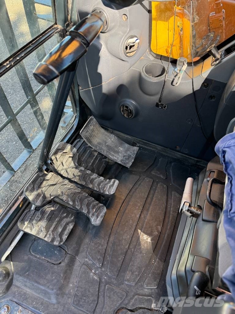 Hyundai,Westtech 300LC,C550 Harvesters