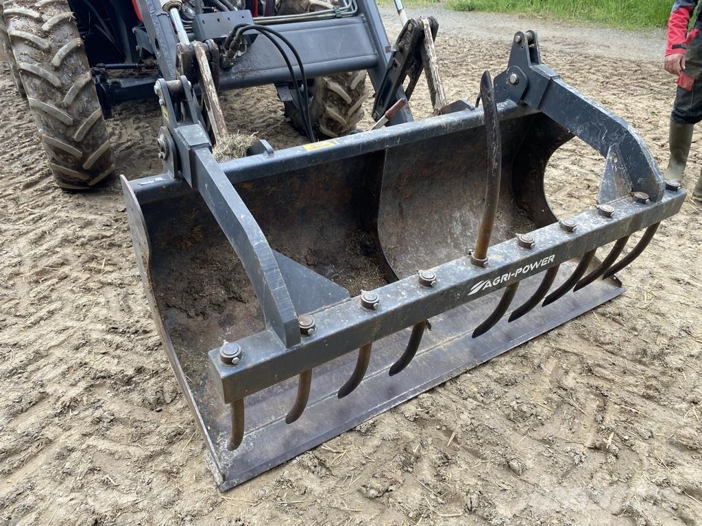 Massey Ferguson 5445 Traktorid