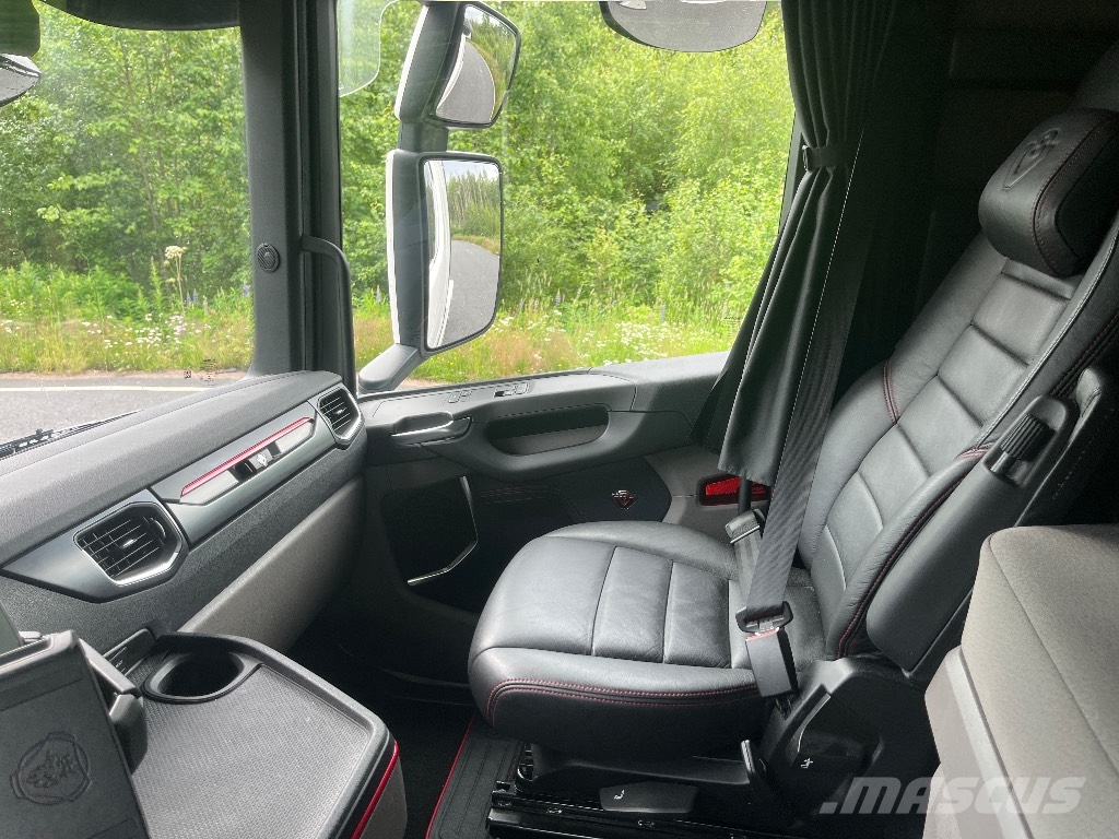 Scania R 650 Vetopöytäautot