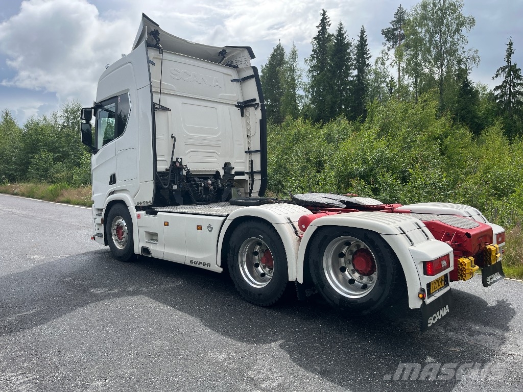 Scania R 650 Vetopöytäautot