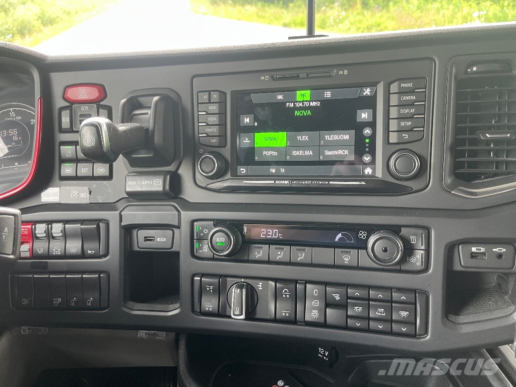 Scania R 650 Vetopöytäautot