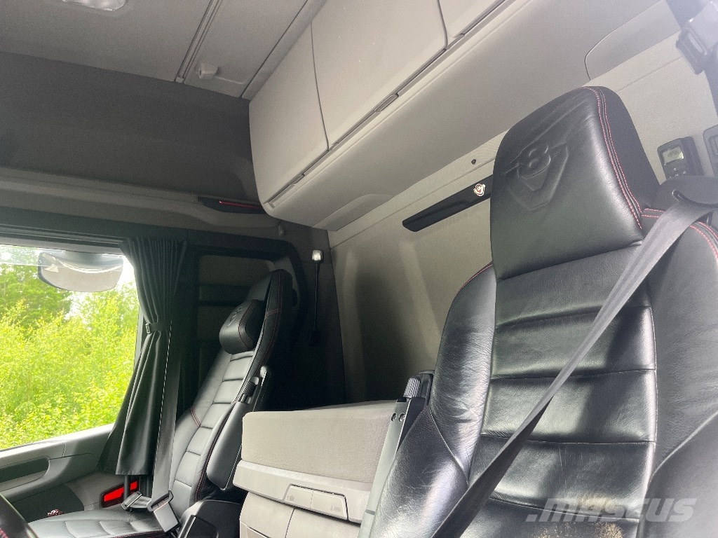 Scania R 650 Vetopöytäautot