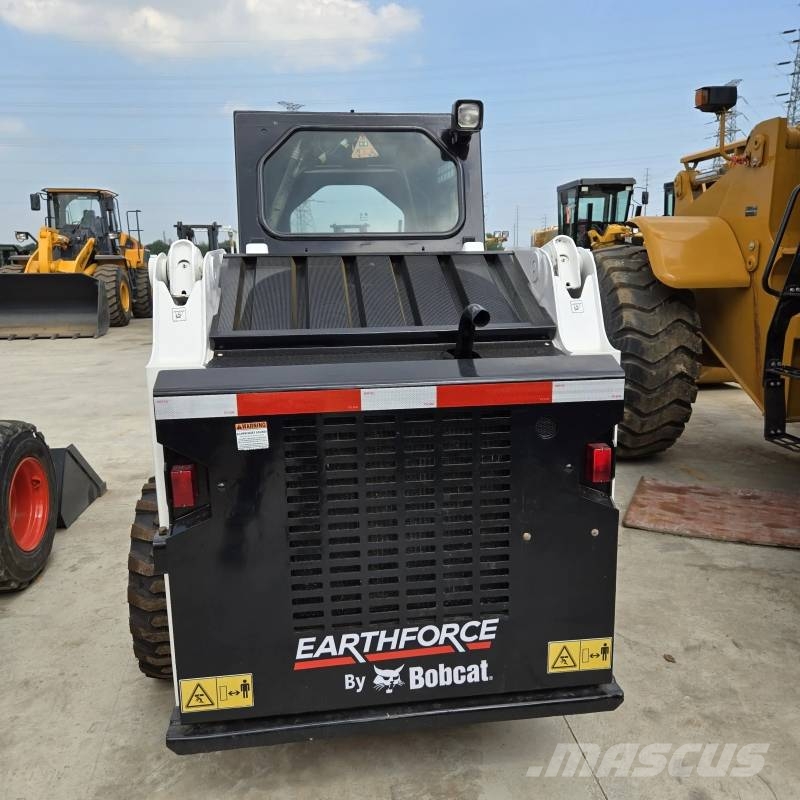 Bobcat S 18 滑移装载机