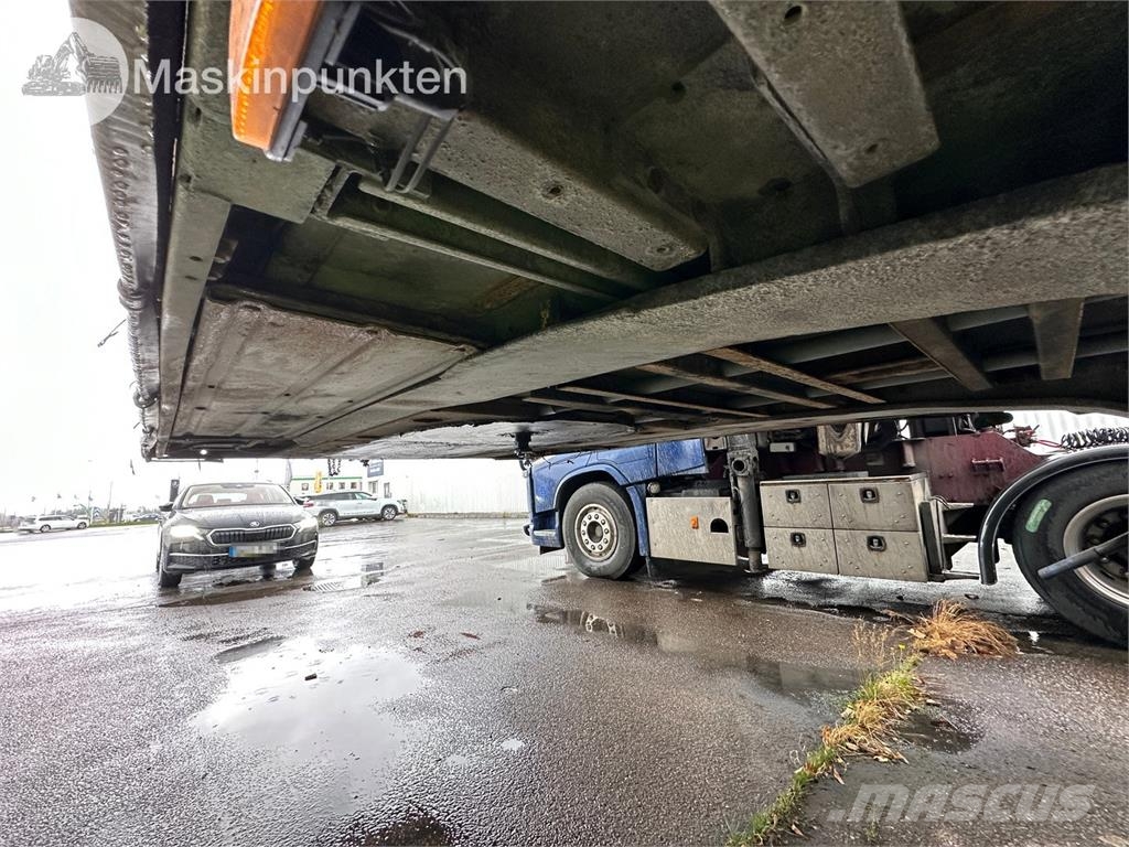 Schmitz S01 Curtainsider semi-trailers